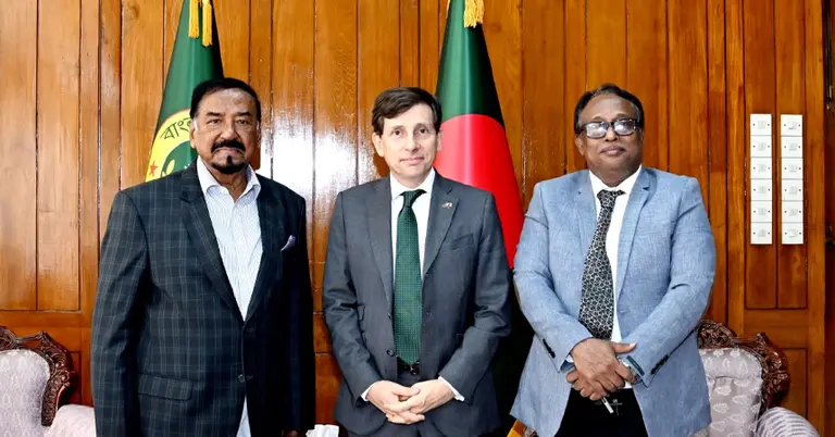 স্পিকারের সঙ্গে ঢাকায় নিযুক্ত ফ্রান্সের রাষ্ট্রদূত